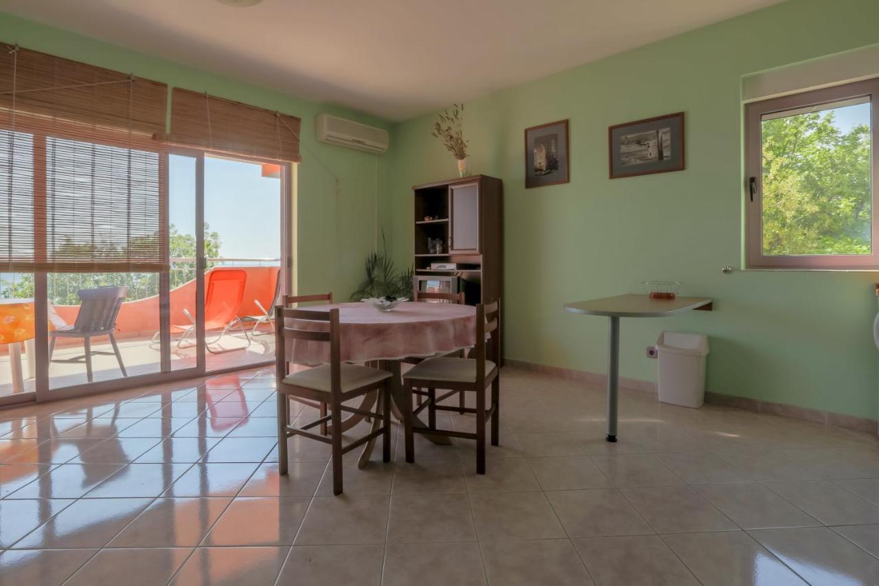 Apartmani Rino Dramalj Εξωτερικό φωτογραφία